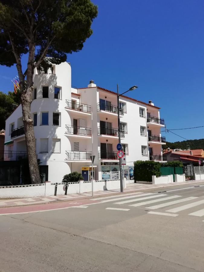 Trill Noray Apartamentos Лестартит Екстериор снимка