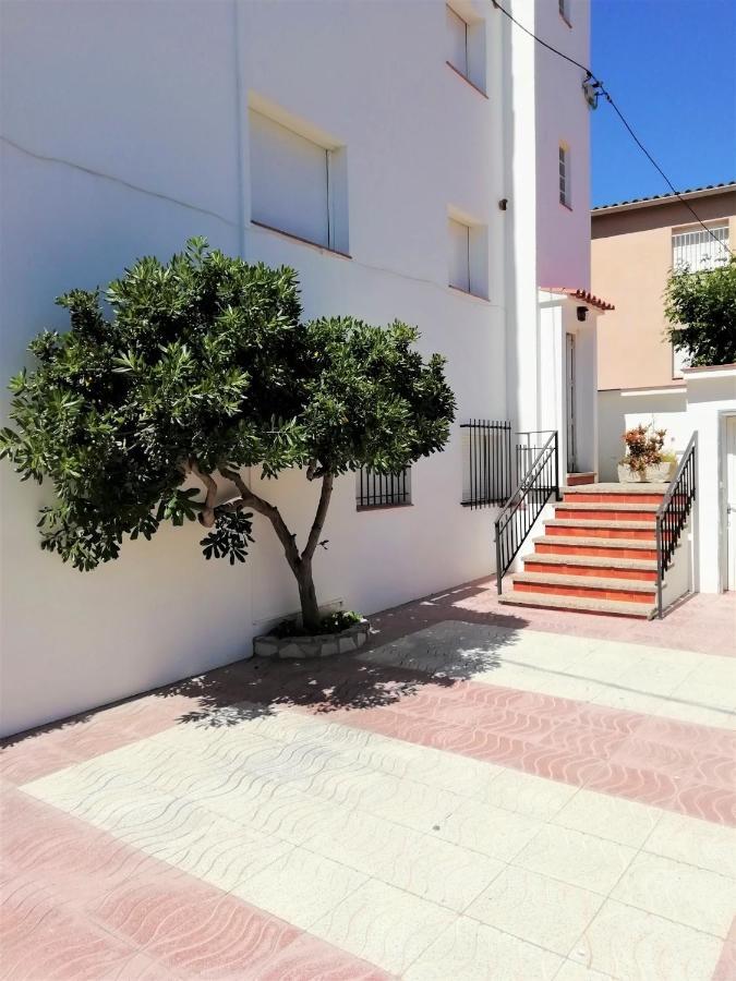 Trill Noray Apartamentos Лестартит Екстериор снимка